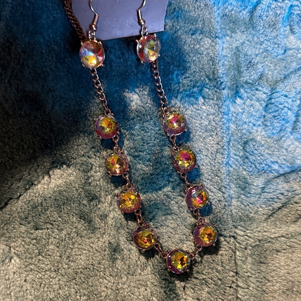 Elegant Oil Spill Crystal & Gunmetal Necklace